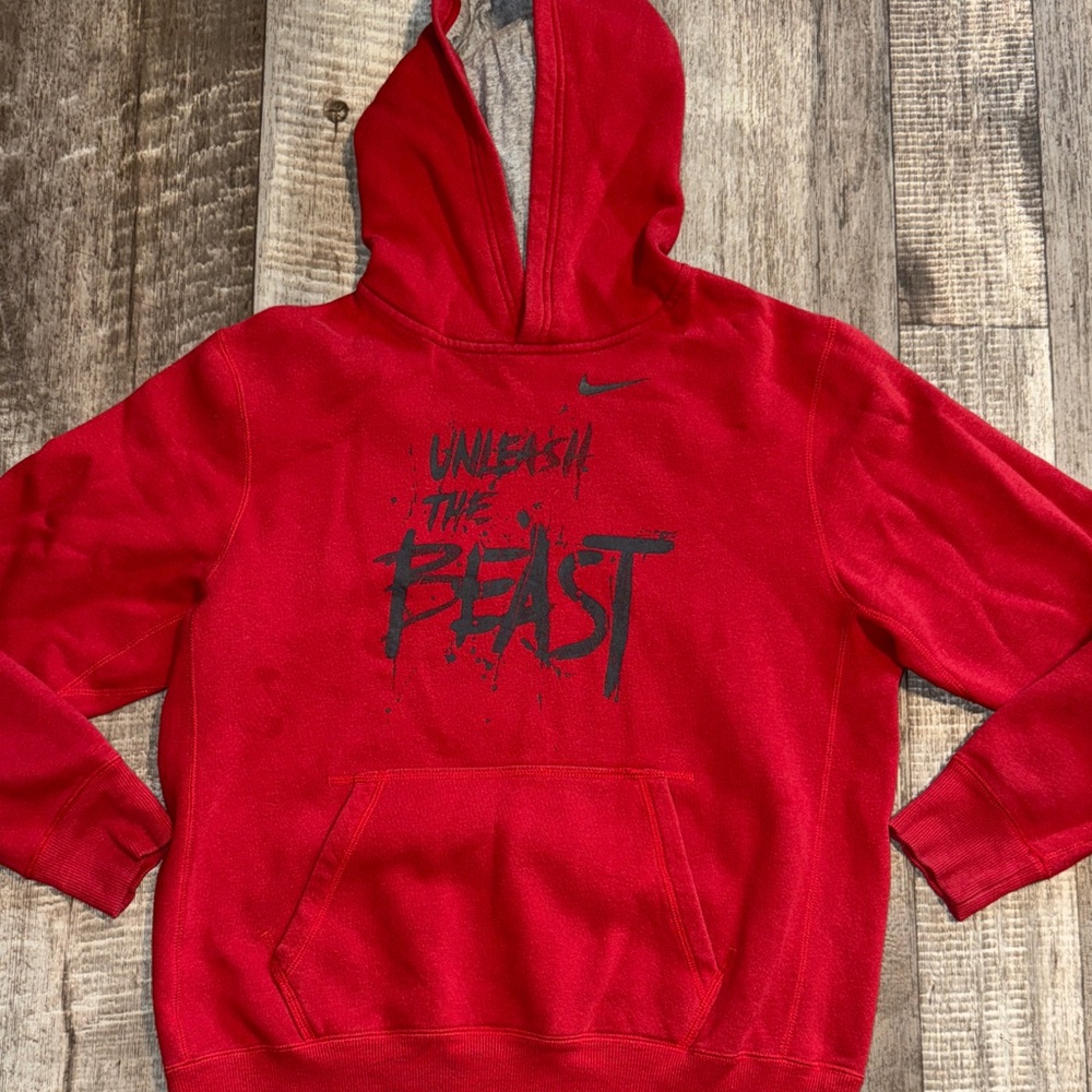 Nike Red Hoodie with Bold Graphic-size XL